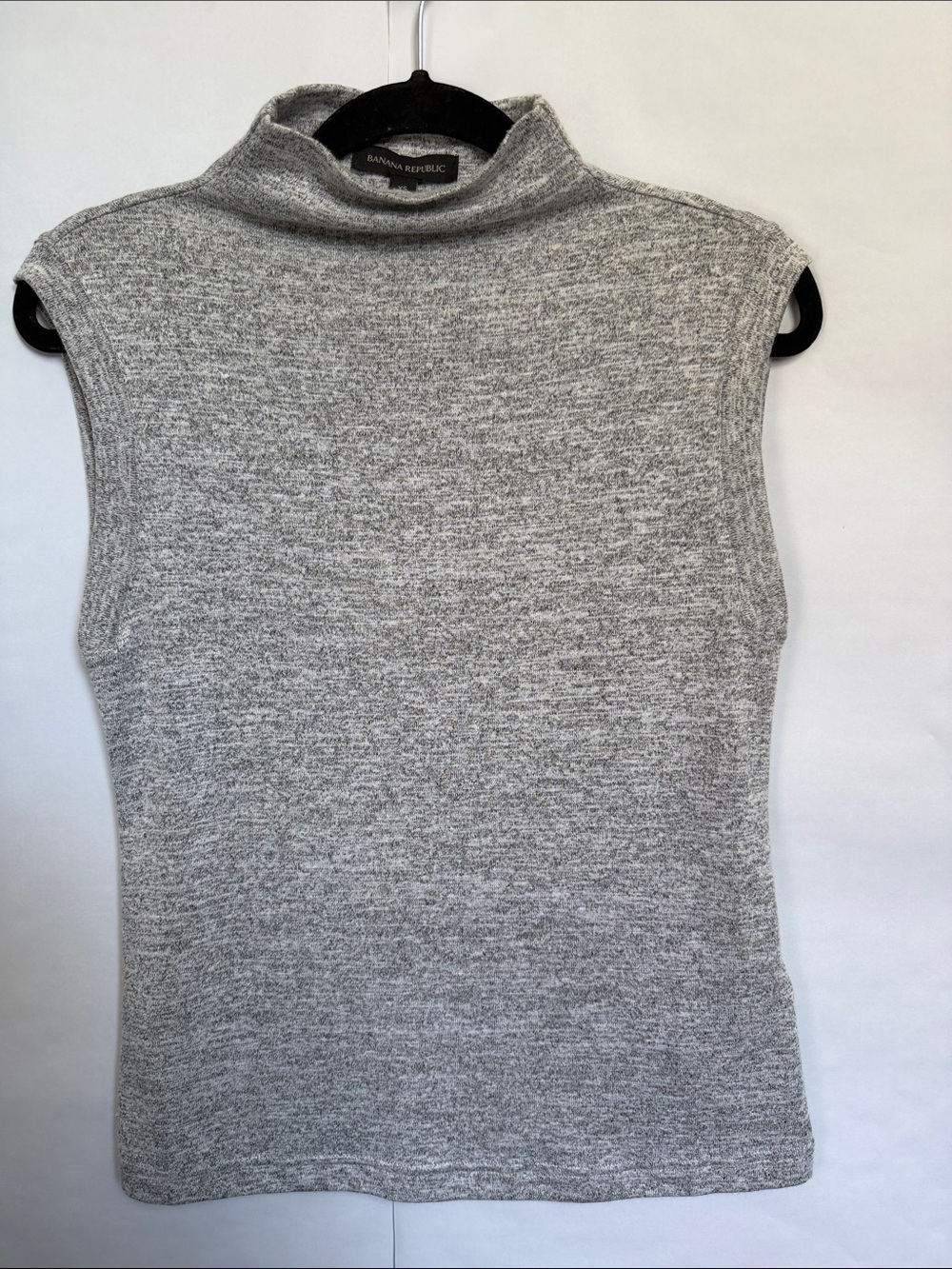 Banana Republic Light Gray Sleeveless Turtleneck Knit Top